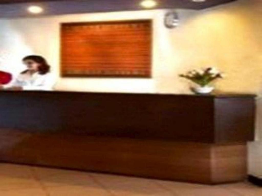 Hotel Mutiara Ambon Exterior photo